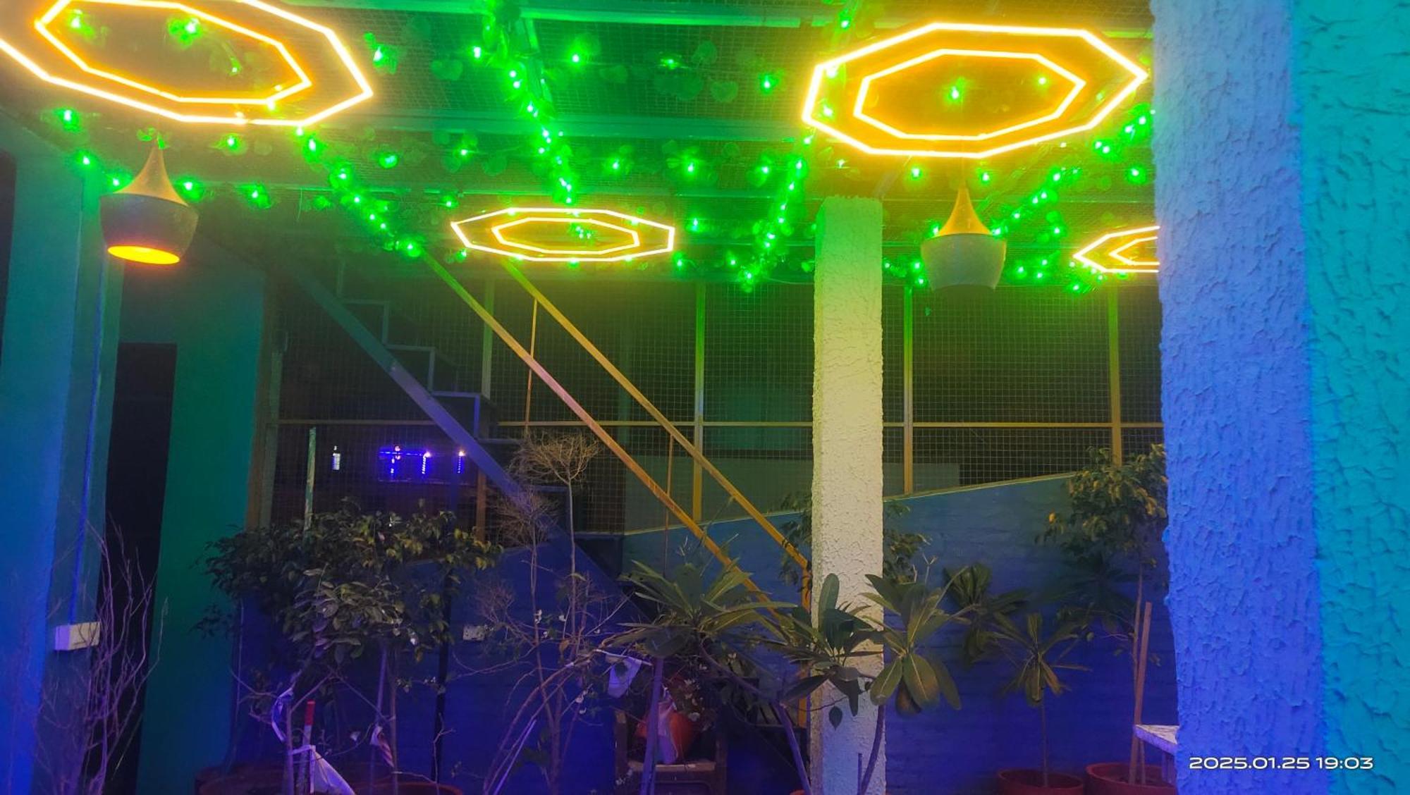 Big Brother Hostel Hotel آغْرا المظهر الخارجي الصورة