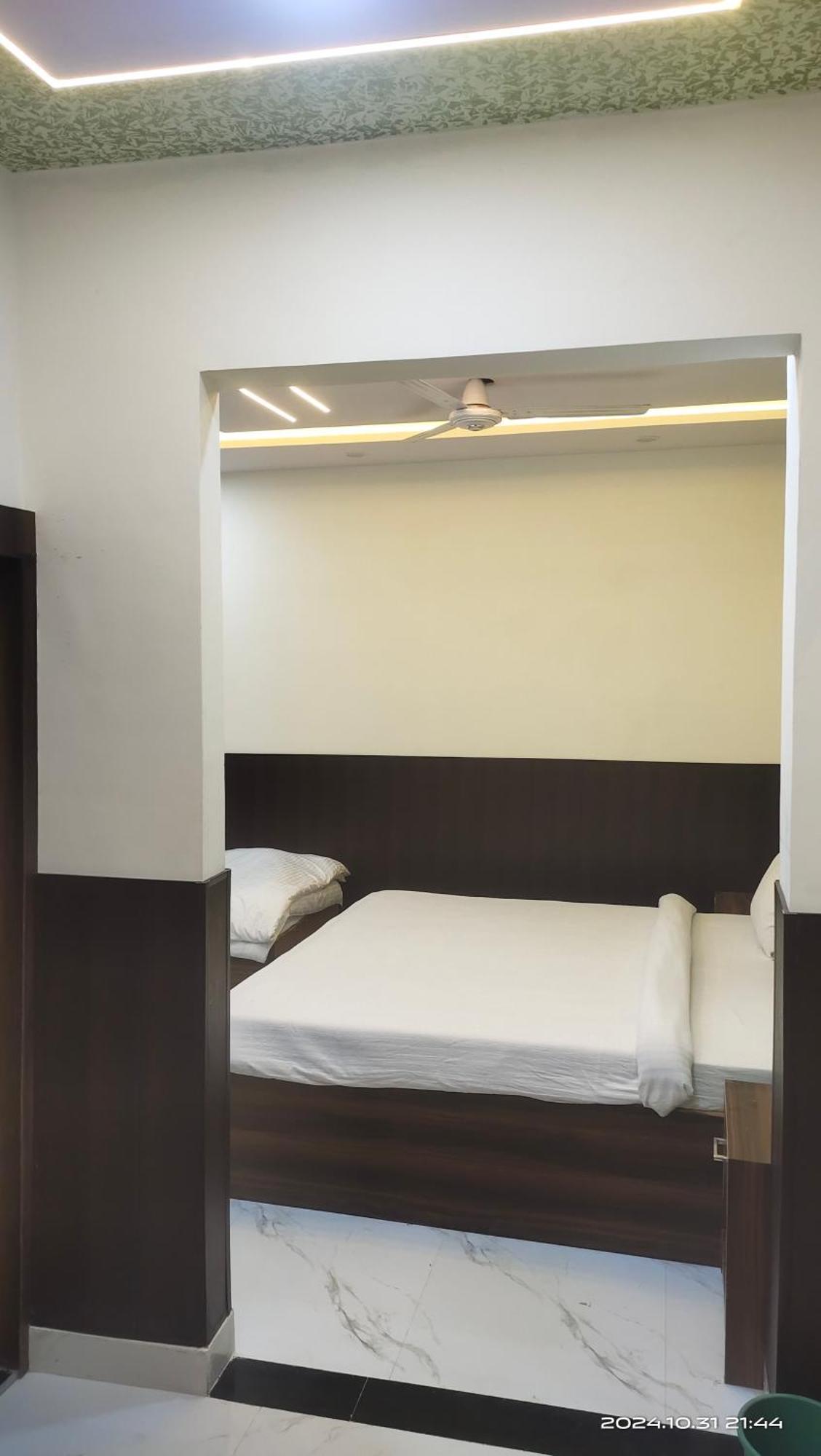 Big Brother Hostel Hotel آغْرا المظهر الخارجي الصورة