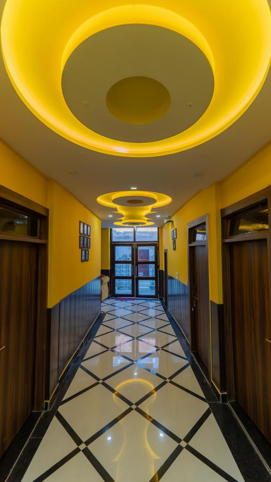 Big Brother Hostel Hotel آغْرا المظهر الخارجي الصورة