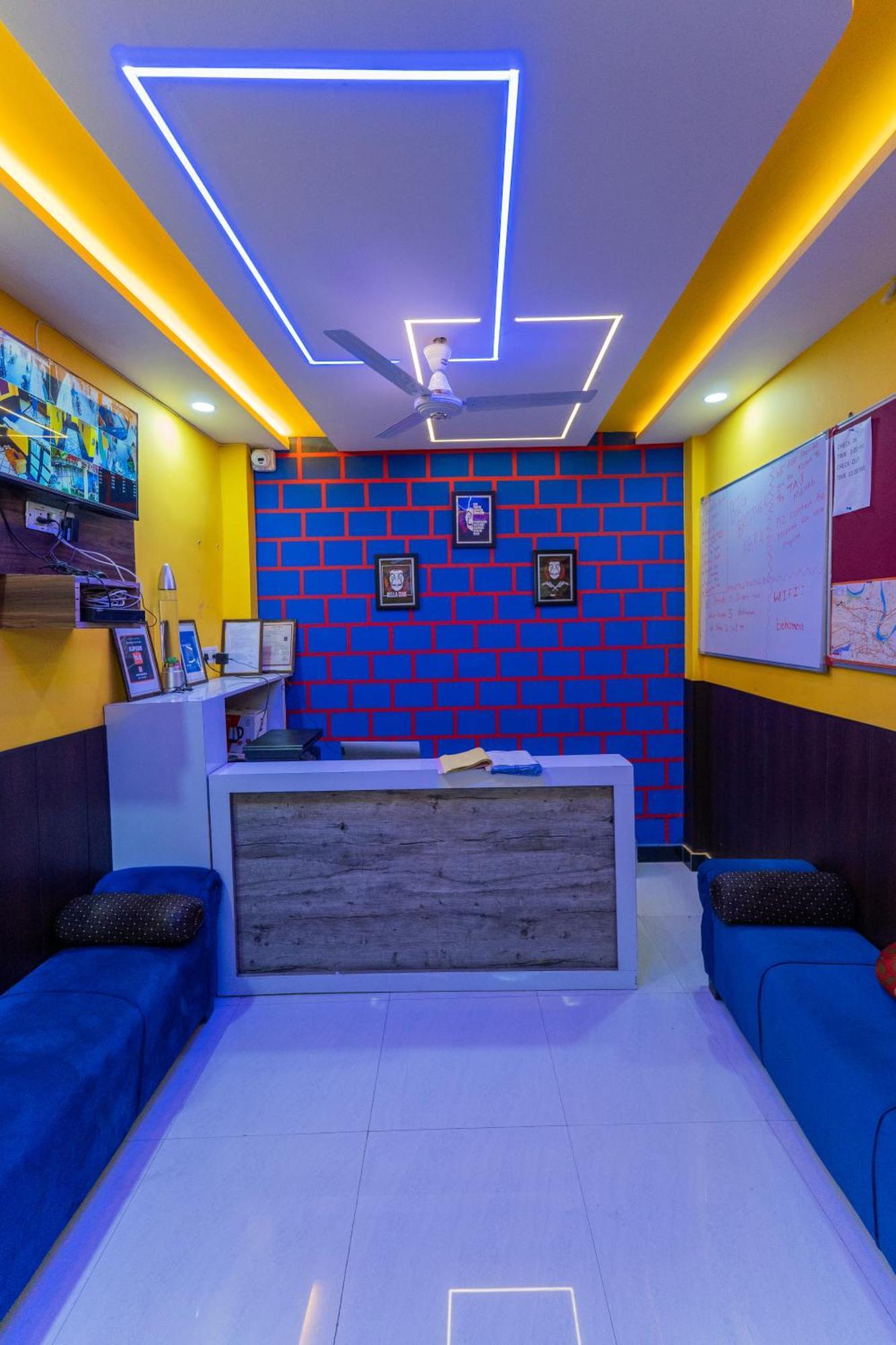 Big Brother Hostel Hotel آغْرا المظهر الخارجي الصورة