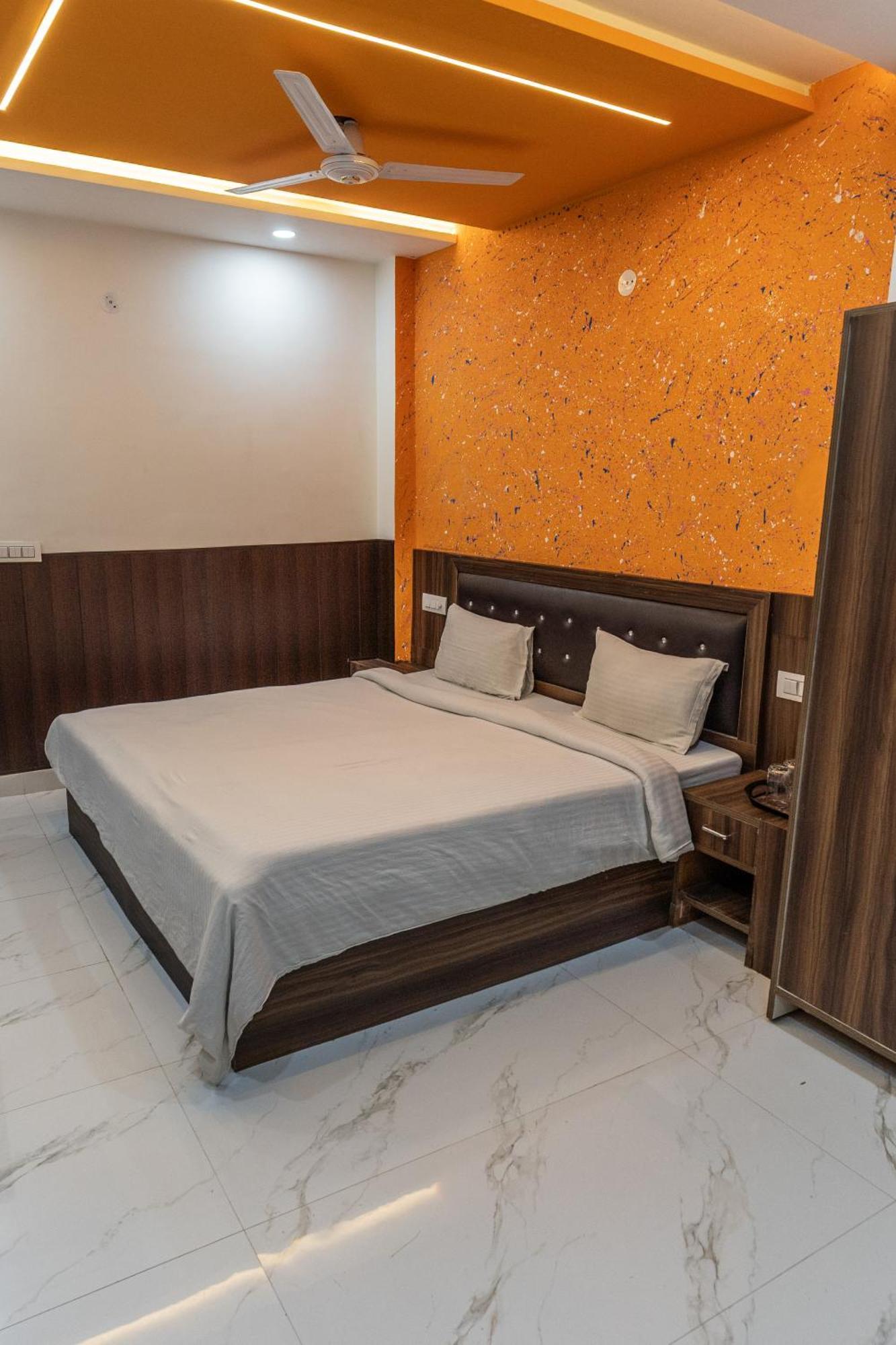 Big Brother Hostel Hotel آغْرا الغرفة الصورة