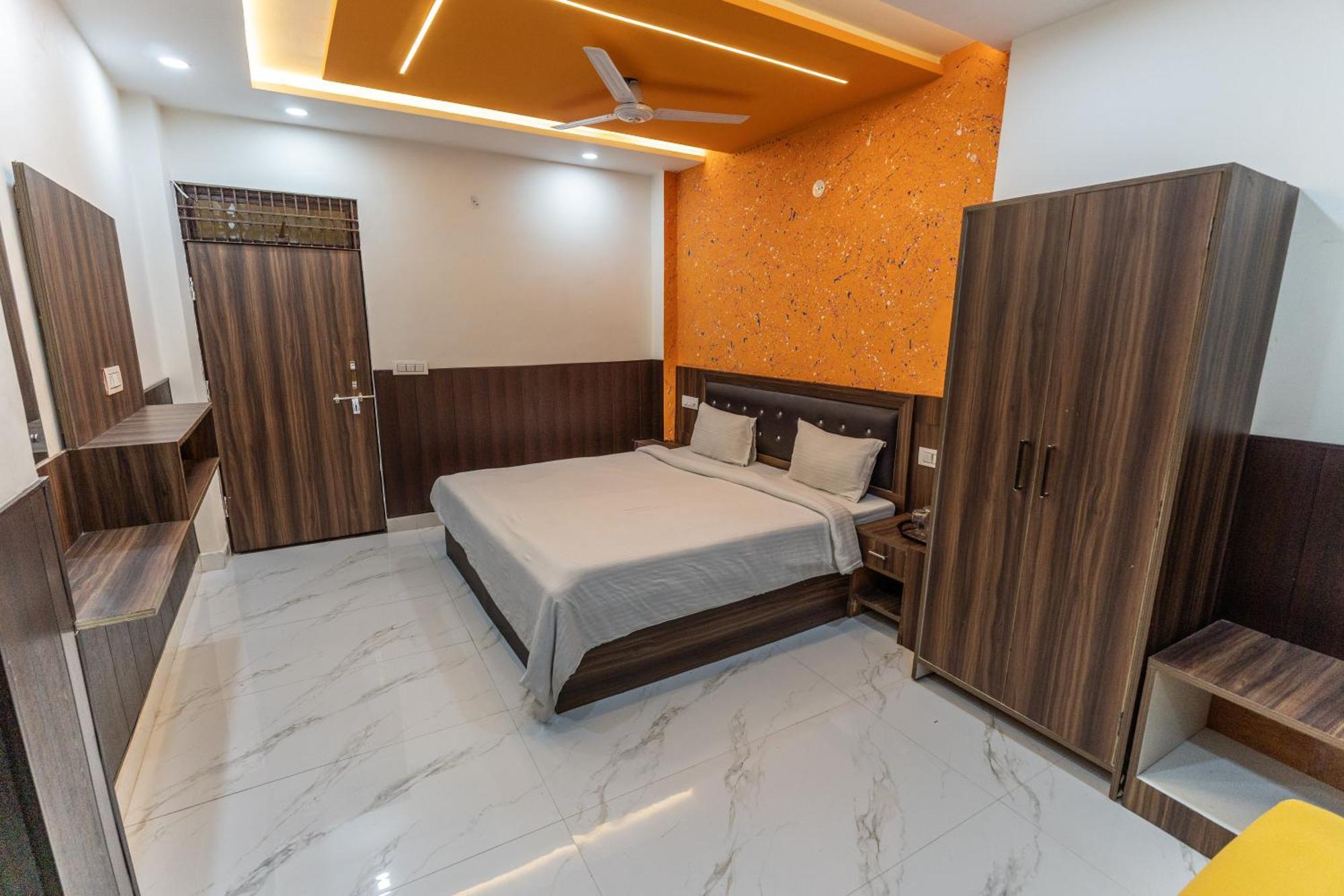 Big Brother Hostel Hotel آغْرا الغرفة الصورة